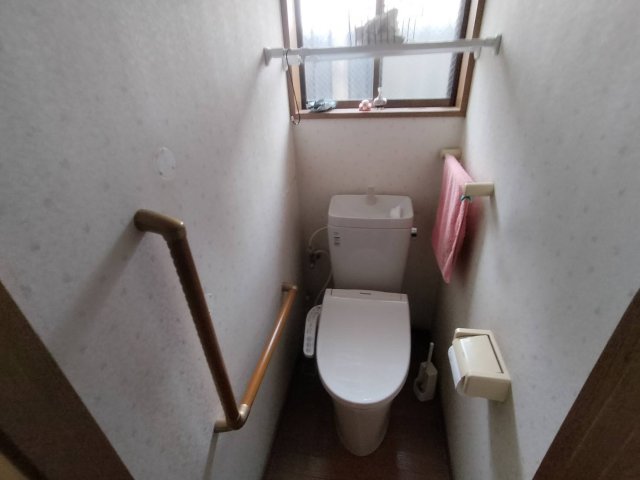 中村区中村町のお家のトイレ写真