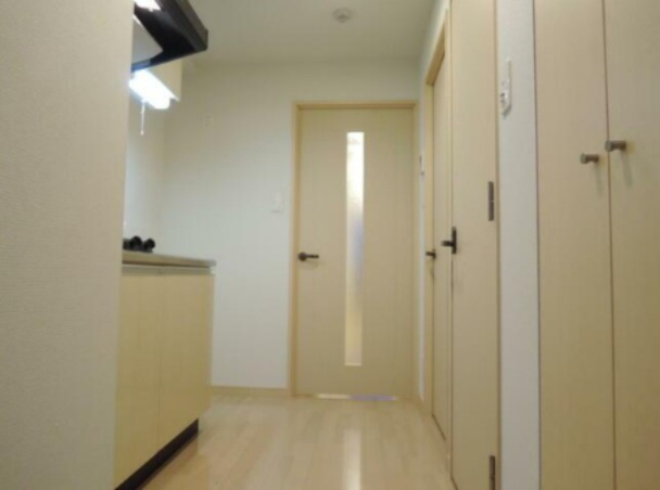 玄関　反転タイプ・別部屋参考写真