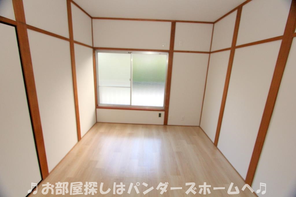 山之上北町貸家の居間写真