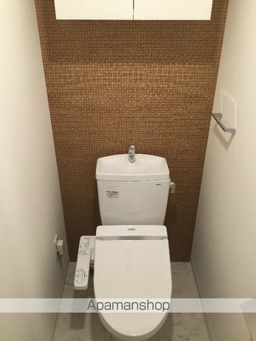 都営三田線 蓮根駅 徒歩8分 5階建 築11年のトイレ写真