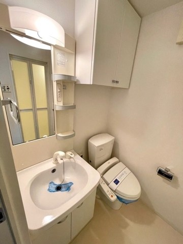 東京メトロ日比谷線 人形町駅 徒歩1分 14階建 築20年のトイレ写真