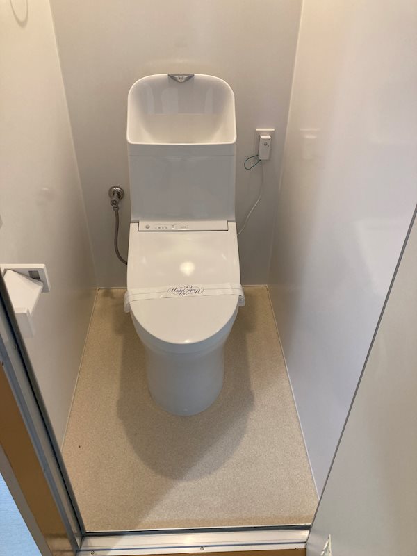 トイレ　※同一間取りの別のお部屋の写真です。実際のお部屋とは異なりま