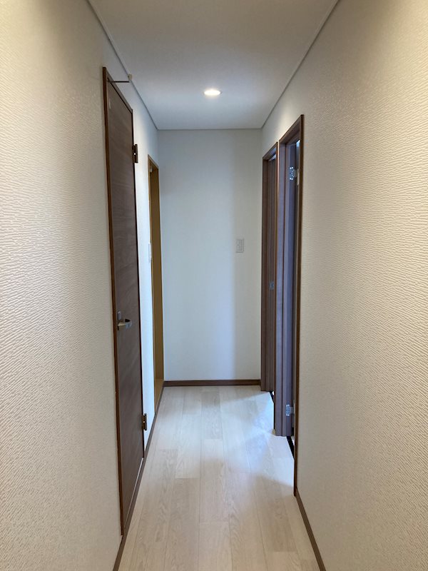玄関　※同一間取りの別のお部屋の写真です。実際のお部屋とは異なりま