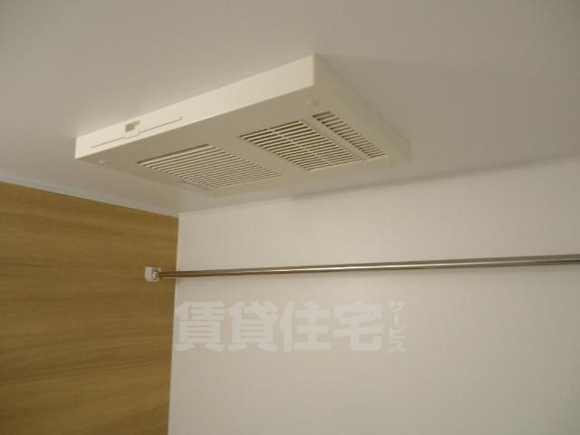 バス・シャワールーム　浴室乾燥機