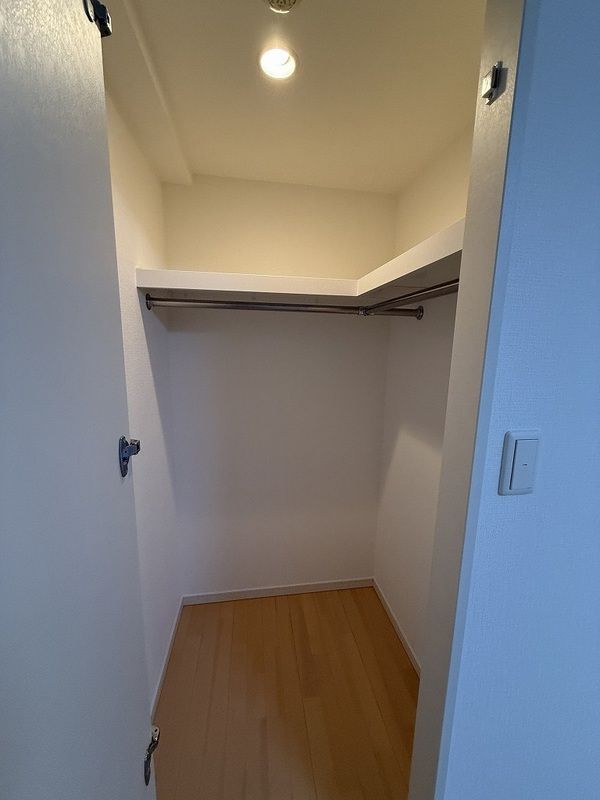 収納　（別タイプ参考写真）ヴェルステージ田端　北区田端新町2