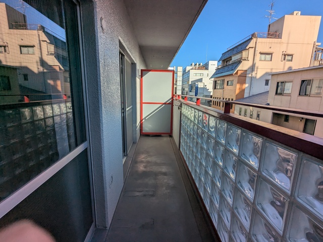 バルコニー