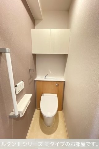 トイレ　清潔感のあるトイレです