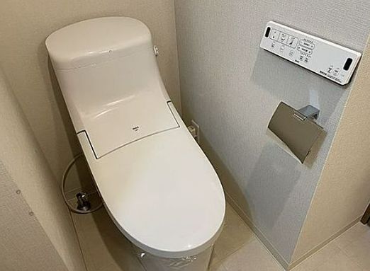 東京メトロ銀座線 浅草駅 徒歩10分 10階建 築7年のトイレ写真