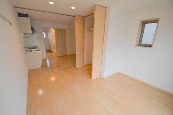 その他部屋・スペース　落ち着いた雰囲気のこのお部屋でゆっくりお休みください。