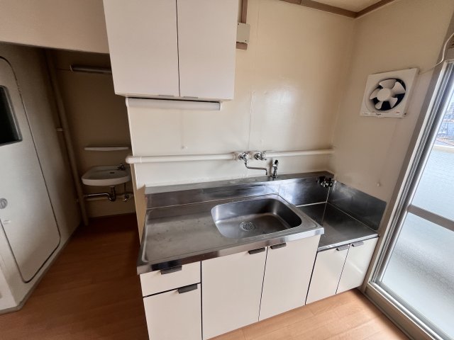 伊川谷2号棟のキッチン写真