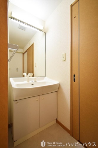 洗面設備　参考写真（※別部屋の写真の為、内装が異なる場合がございます）