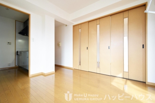 居室・リビング　参考写真（※別部屋の写真の為、内装が異なる場合がございます）