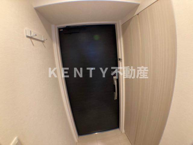 玄関　収納もある玄関です