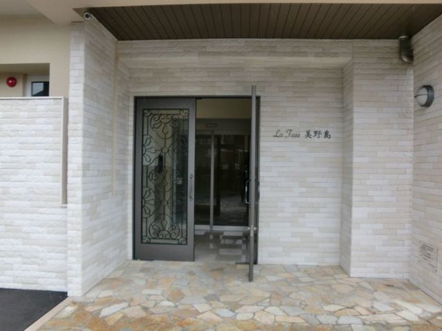 エントランス　エントランス