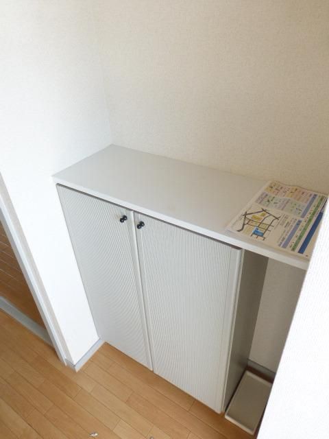 その他設備　シューズボックスです