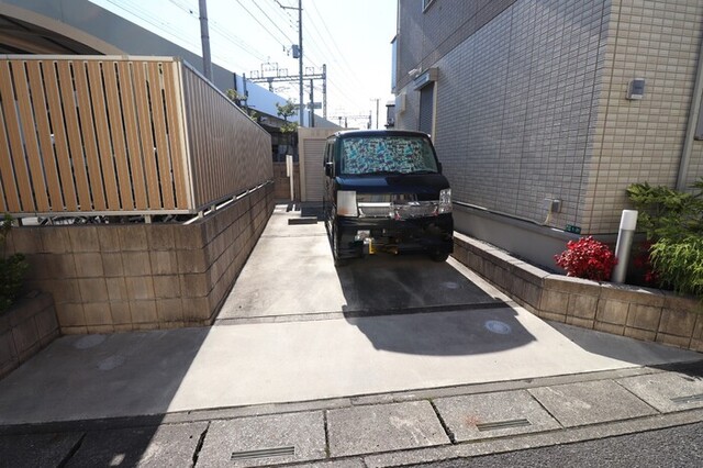 駐車場　駐車場