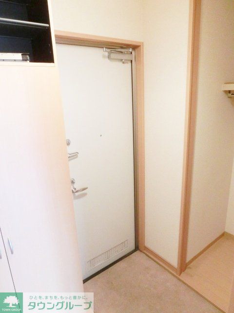 玄関　お部屋探しはタウンハウジング蘇我店にお任せ下さい♪