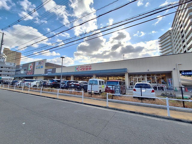 スーパー　デイリーカナートイズミヤカナートモール住道店（スーパー）まで441m