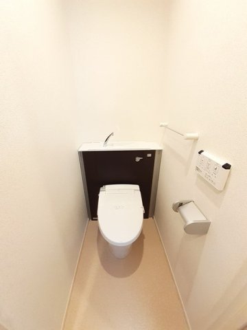 トイレ　トイレもきれいです