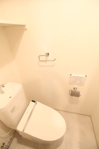 トイレ　（別タイプ参考写真）ルクレ板橋　北区滝野川７