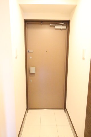 玄関　（別タイプ参考写真）ルクレ板橋　北区滝野川７