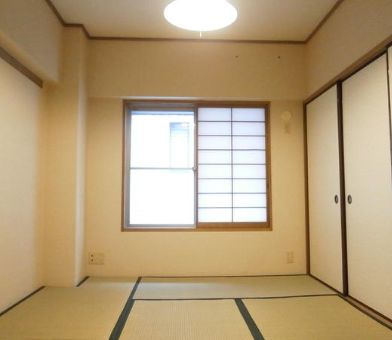 東京メトロ丸ノ内線 中野坂上駅 徒歩10分 築38年