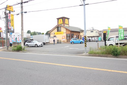 飲食店　山田うどん（飲食店）まで841m
