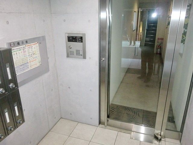 エントランス　★オートロック付エントランス★