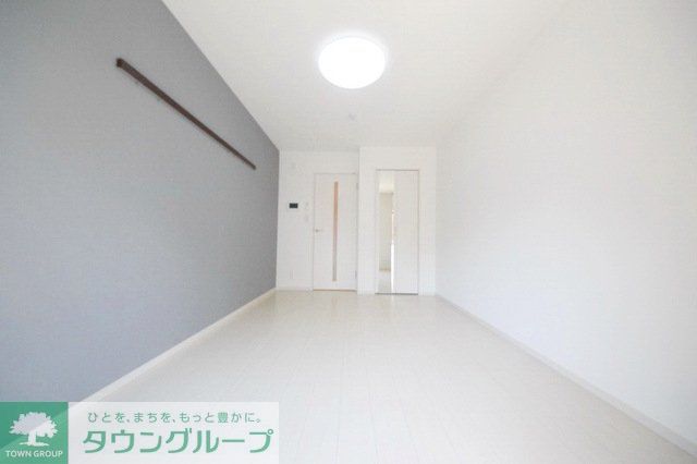 ＪＲ総武線 本八幡駅 徒歩15分 2階建 築6年の内装写真