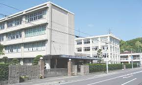 高校・高専　静岡県立静岡東高校（高校・高専）まで591m