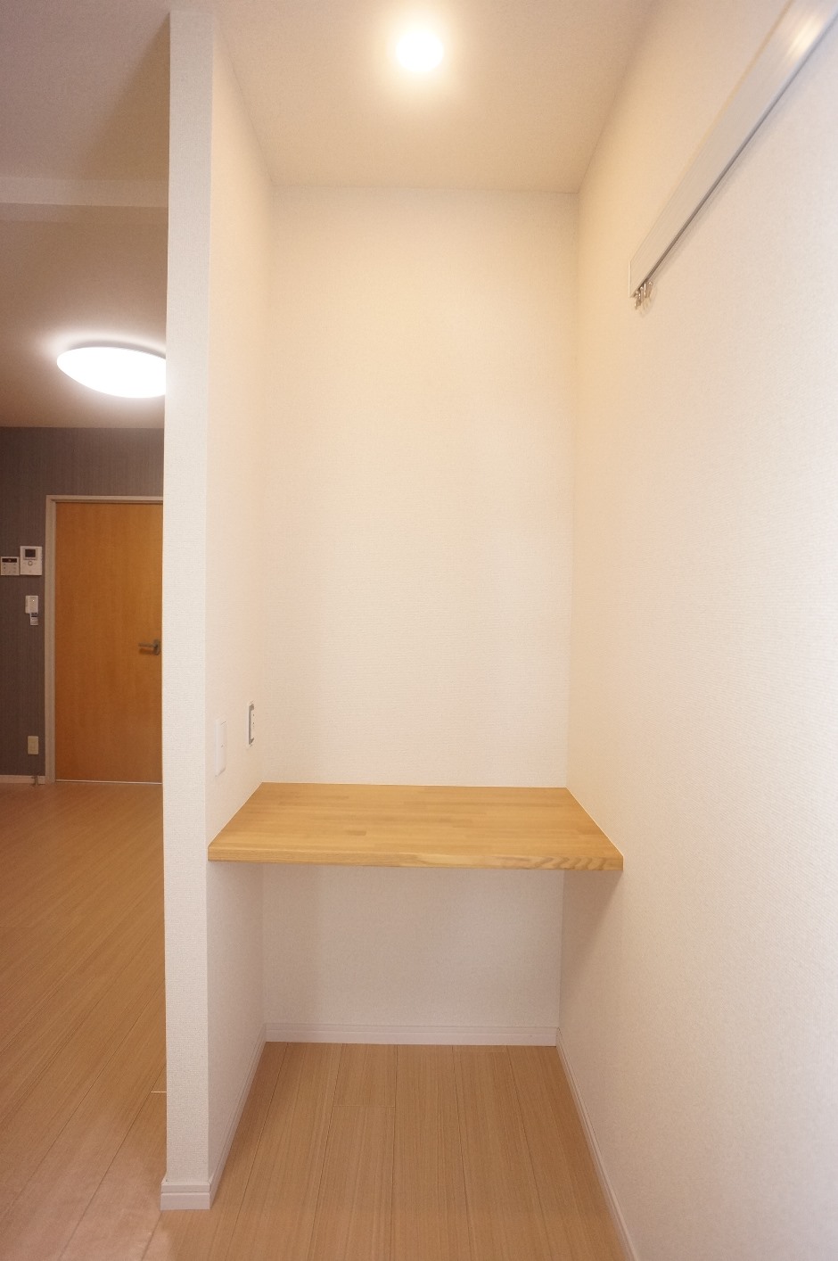 その他　ダウンライト付きテレワークスペース新設しました！
