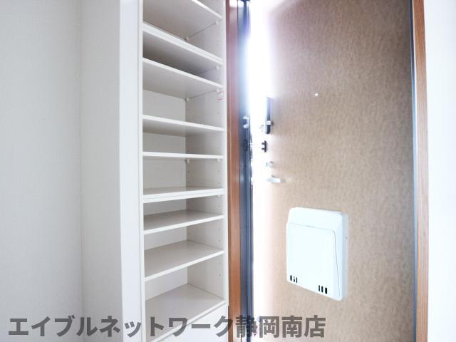 玄関　きれいな玄関です
