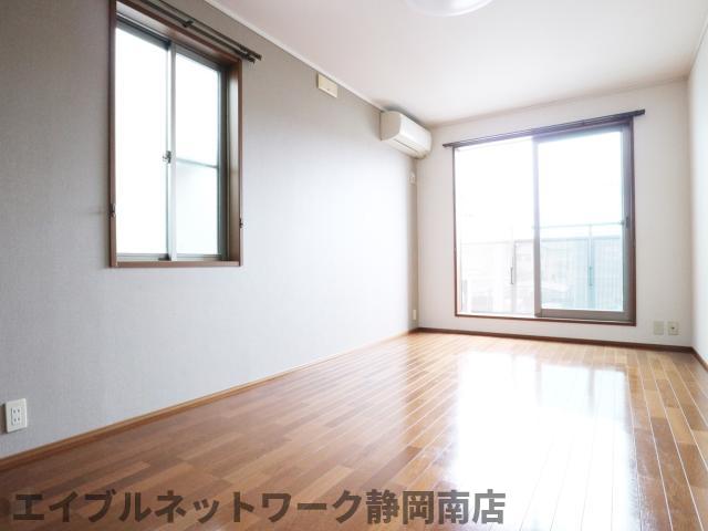 居室・リビング　おしゃれな居間です