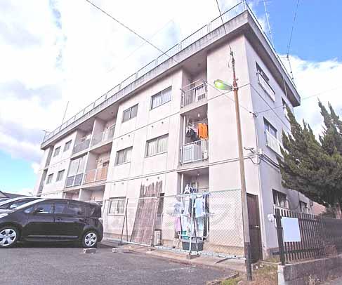 京都市山科区東野八代のマンションの建物外観