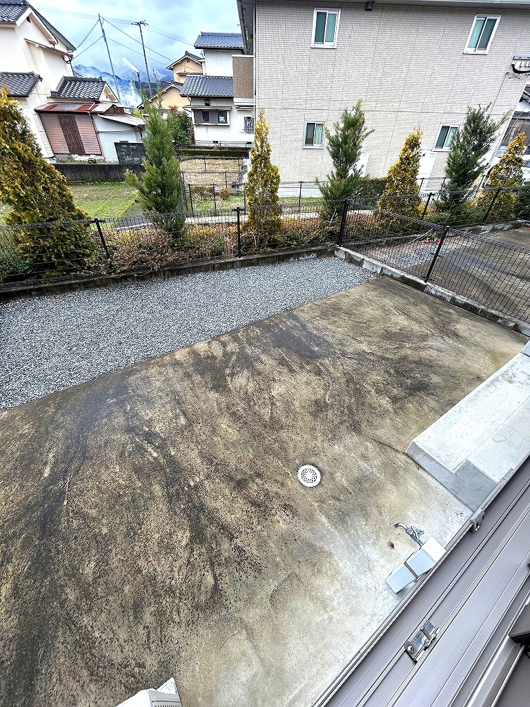 庭　（画像は１０３号　参考にしてください）