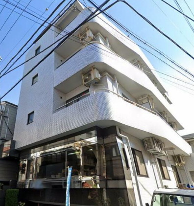 渋谷区本町のマンションの建物外観