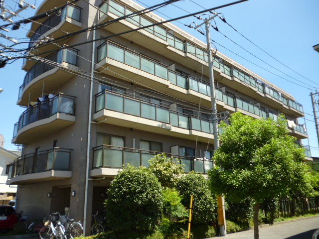 大田区大森東のマンションの建物外観