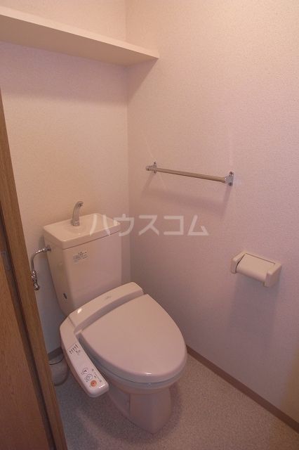 【袋井市愛野南のマンションのトイレ】