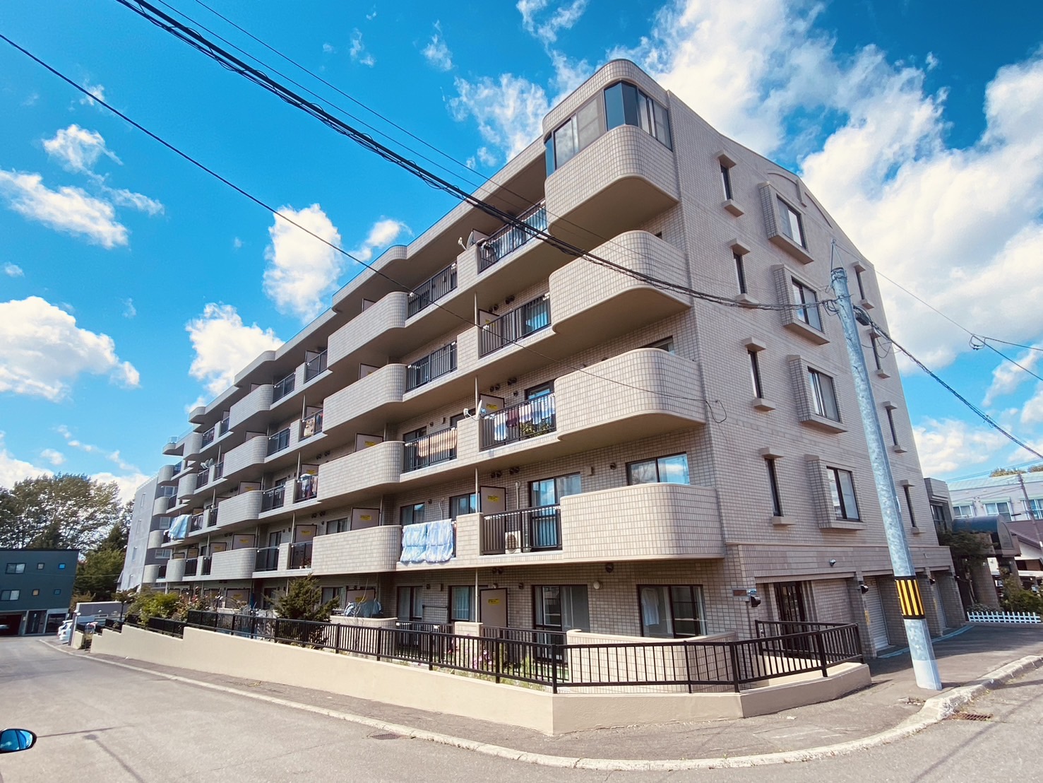 サンシティ新札幌の建物外観