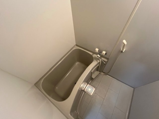 バス・シャワールーム　同物件別部屋イメージ写真