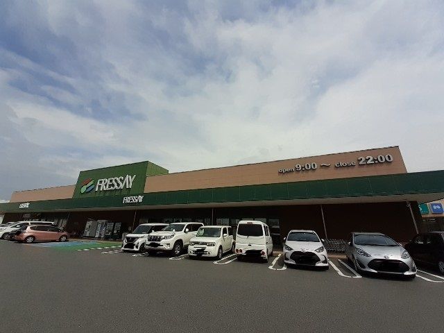 【伊勢崎市八斗島町のアパートのスーパー】