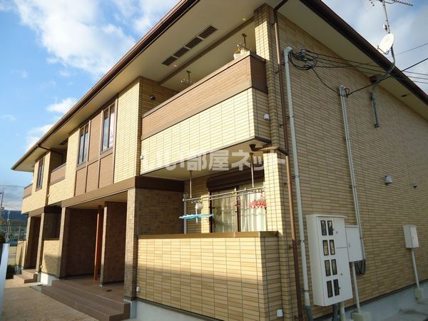 姫路市香寺町広瀬のアパートの建物外観