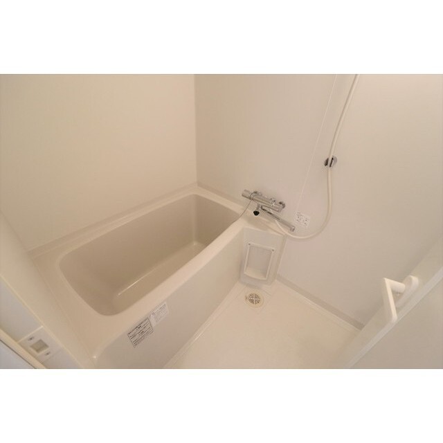 バス・シャワールーム　※別のお部屋の写真になります。