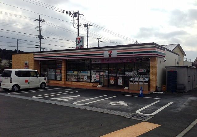 コンビニ　セブンイレブン御殿場板妻店（コンビニ）まで1400m