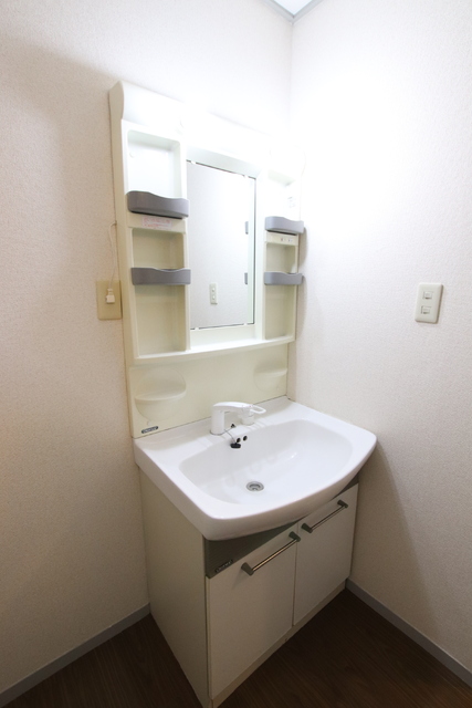 洗面設備　独立洗面台です♪