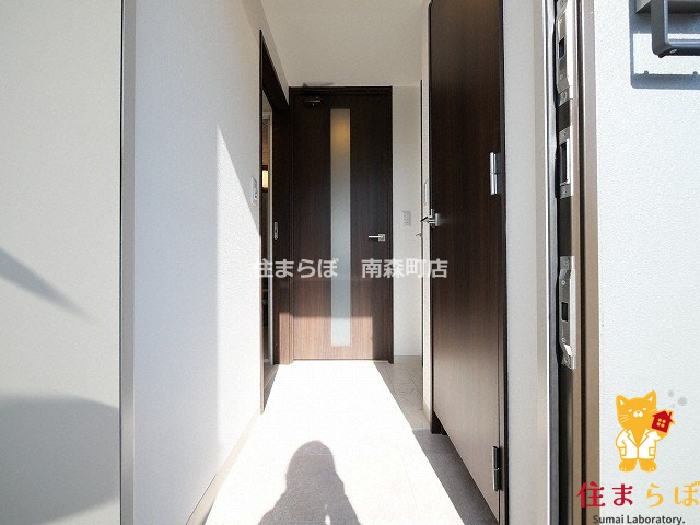 玄関　「物件じゃなく、“あなたの暮らしの一部”に出会いましょう。」