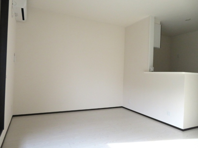 居室・リビング　別室参照