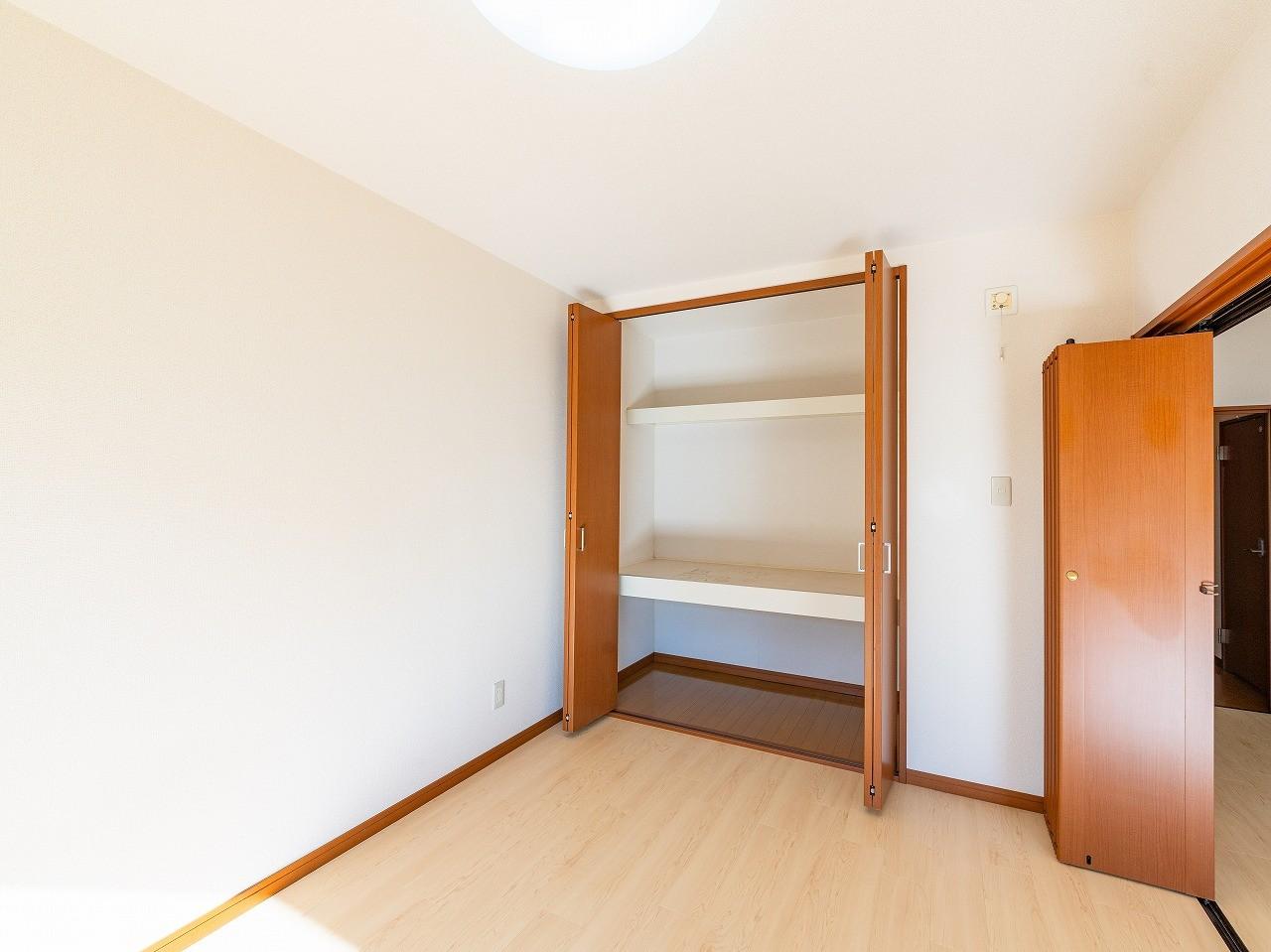 収納　クローゼット