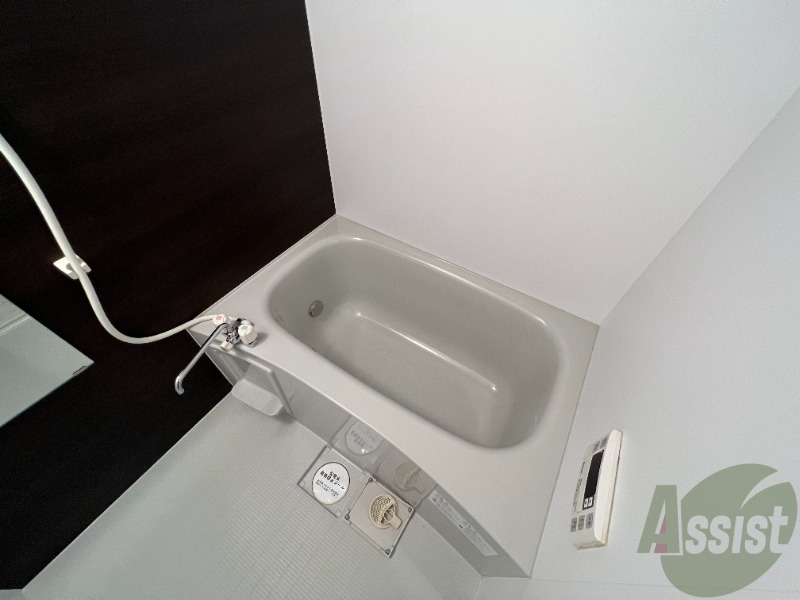 バス・シャワールーム　落ち着きのある浴室です。１日の疲れを癒してもらいましょう。