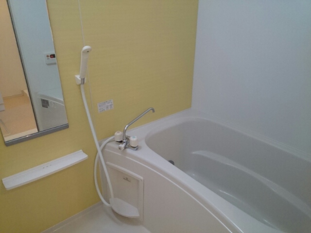 バス・シャワールーム　ゆったりバスルーム♪